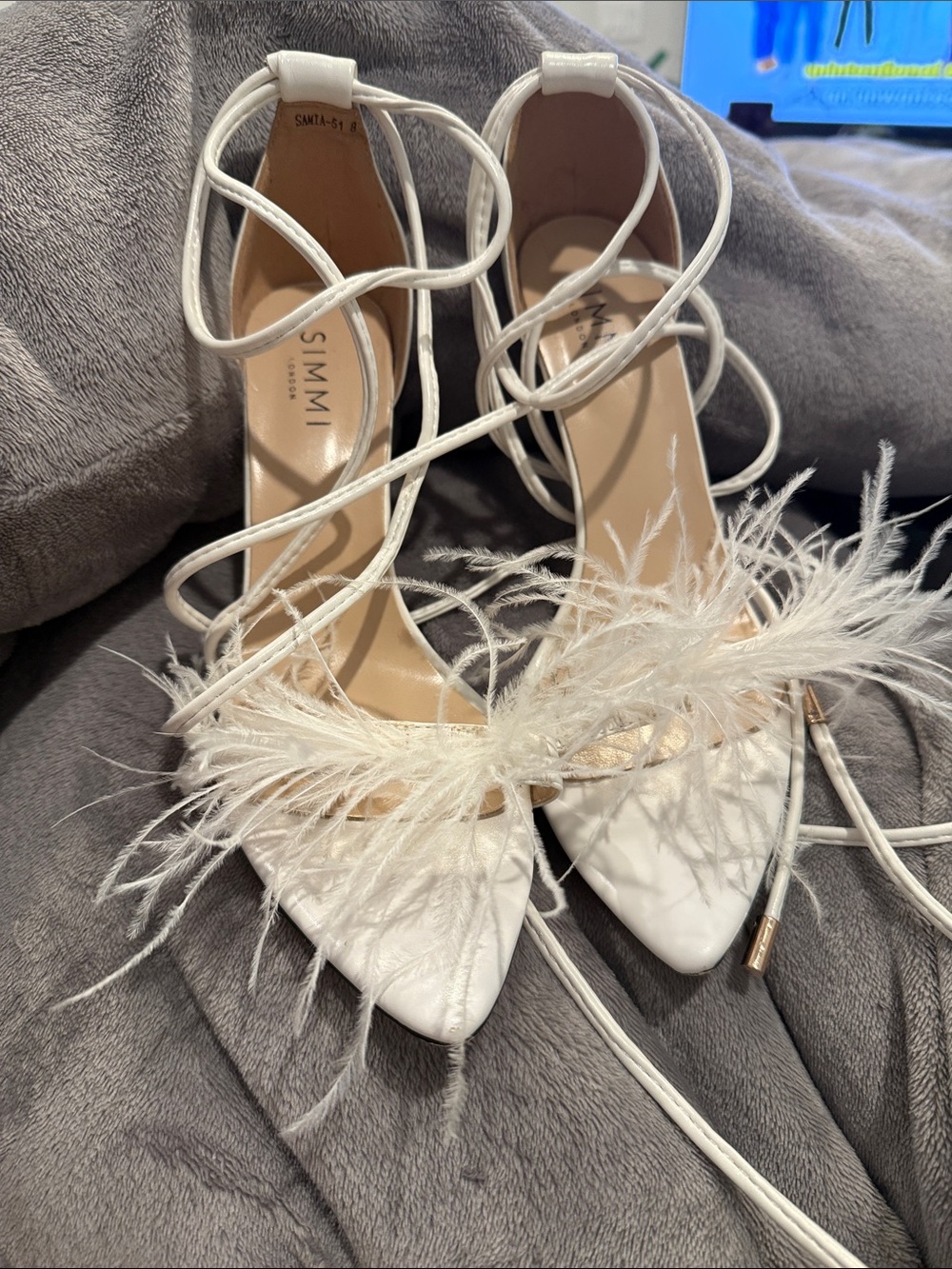 White Feather Lace-Up Pointed Toe Heels with Rose Gold Aglet